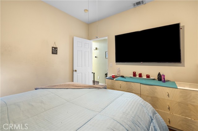 37433 56th E Street, Palmdale CA: https://media.crmls.org/medias/41a17f41-f8b7-4b48-8bfd-b1be87691eed.jpg