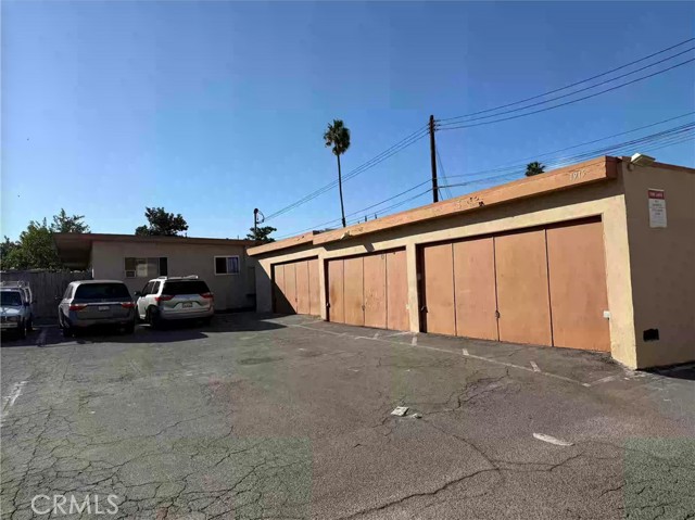 Detail Gallery Image 5 of 7 For 1915 E Wilson, Orange,  CA 92867 - – Beds | – Baths