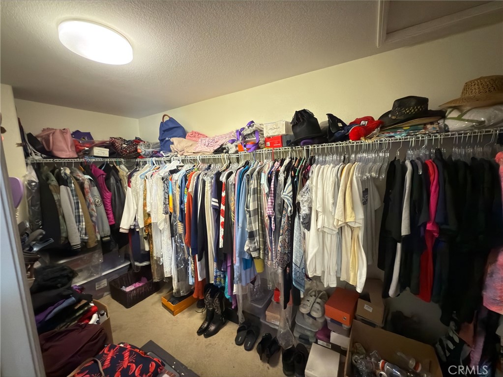 https://media.crmls.org/medias/41a2bc8b-d638-4563-97bc-b08b270778a2.jpg?preset=X-Large