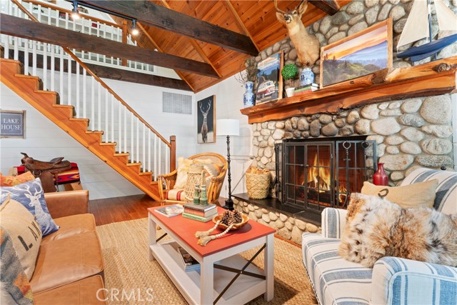 Detail Gallery Image 12 of 51 For 371 Maple Dr, Lake Arrowhead,  CA 92352 - 4 Beds | 3 Baths