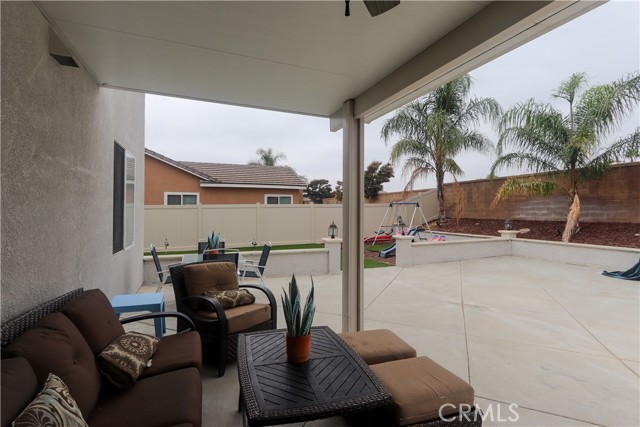 17581 Cedarwood Drive, Riverside CA: https://media.crmls.org/medias/41a4857f-a67f-4567-aed8-fcf65e1eb3b8.jpg