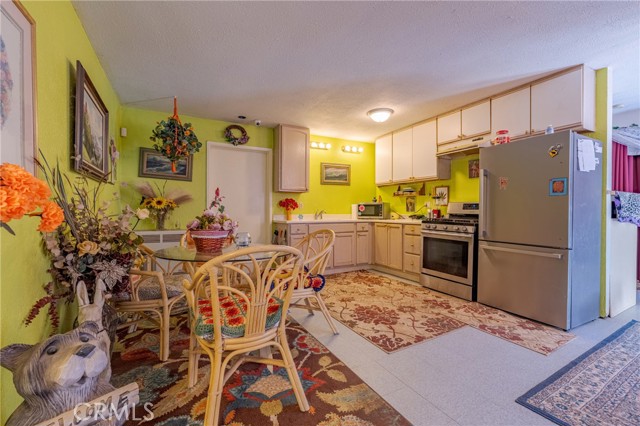 Detail Gallery Image 10 of 60 For 10038 Holtzel, Coulterville,  CA 95311 - 4 Beds | 3 Baths