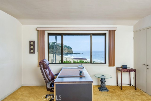 Detail Gallery Image 19 of 38 For 70 Emerald Bay, Laguna Beach,  CA 92651 - 4 Beds | 3/1 Baths