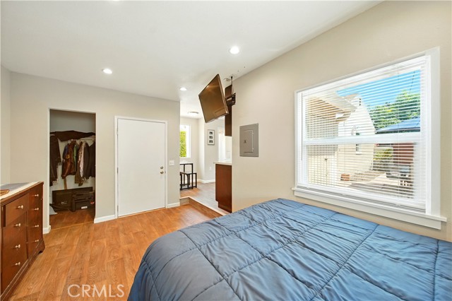 438 N Pasadena Avenue, Glendora CA: https://media.crmls.org/medias/41a5dad0-55e9-4c16-be0f-da9b3128614c.jpg