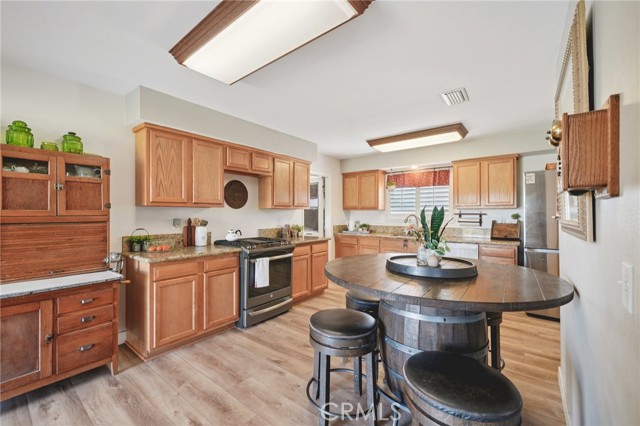 Detail Gallery Image 15 of 56 For 2821 Riding Ring, Norco,  CA 92860 - 7 Beds | 4 Baths