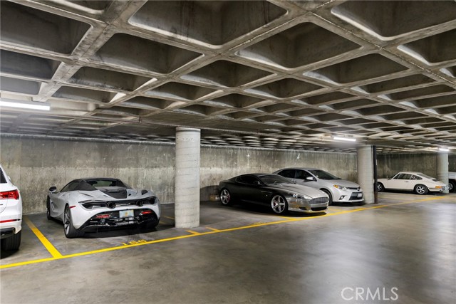 800 W 1st Street, Los Angeles CA: https://media.crmls.org/medias/41a74195-2ec7-444f-b49a-f166dc789438.jpg