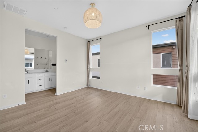 Detail Gallery Image 29 of 55 For 8405 N Fusion, Northridge,  CA 91325 - 4 Beds | 4 Baths