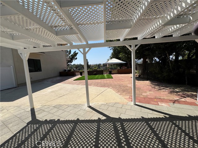 5853 Mcdonie Avenue, Woodland Hills CA: https://media.crmls.org/medias/41a7e04c-bd92-4478-a832-880c9f64440f.jpg