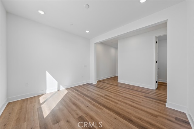 30105 Hillside Place, Castaic CA: https://media.crmls.org/medias/41a80bd8-7576-4bf6-8fdc-a32b4ee8ea5b.jpg