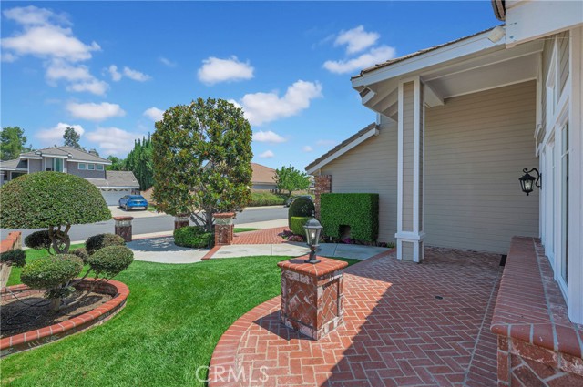 21212 Valleyview Drive, Walnut CA: https://media.crmls.org/medias/41a8a69f-8c43-4a3e-9a5c-5a5434607dda.jpg