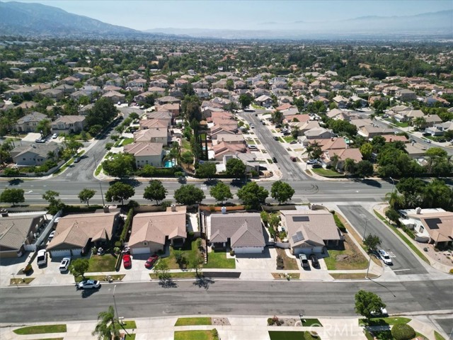 Detail Gallery Image 6 of 44 For 3110 Mira Vista Way, Corona,  CA 92881 - 4 Beds | 2 Baths