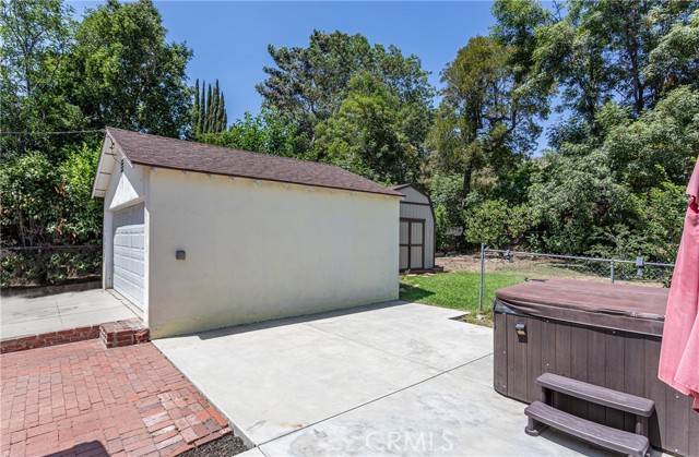 620 S Bel Aire Drive, Burbank CA: https://media.crmls.org/medias/41a94e29-5dc1-485c-911b-db35578ce687.jpg