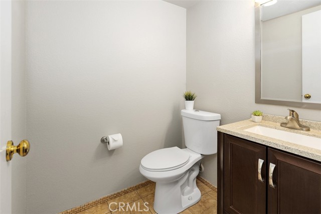 Detail Gallery Image 6 of 34 For 33450 Corte Figueroa, Temecula,  CA 92592 - 5 Beds | 2/1 Baths