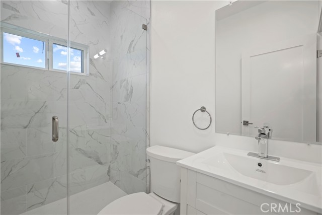 Detail Gallery Image 35 of 35 For 7505 Jordan Ave, Canoga Park,  CA 91303 - 5 Beds | 4/2 Baths