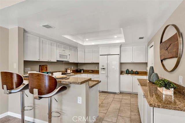 Detail Gallery Image 9 of 32 For 8466 Idlewild, Huntington Beach,  CA 92646 - 3 Beds | 2 Baths