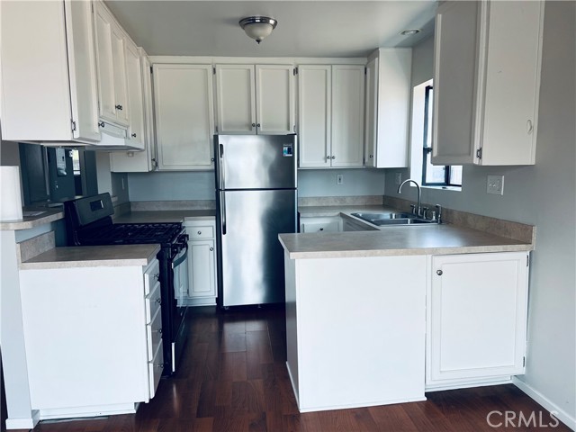 Detail Gallery Image 4 of 12 For 1549 W 146th St #9,  Gardena,  CA 90247 - 2 Beds | 2 Baths