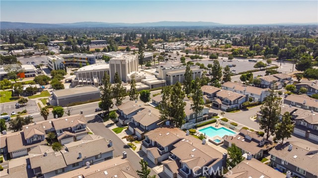 1062 Brookfield Place, Glendora CA: https://media.crmls.org/medias/41ac5908-5b9c-4973-9f94-57c20a58e7a0.jpg