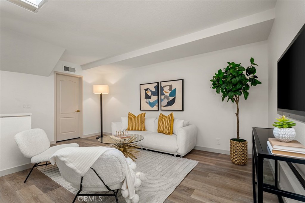 MLS #NP25270601 image #17