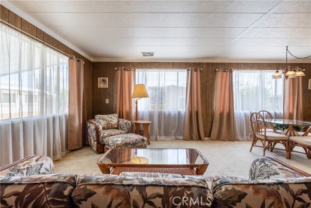 Detail Gallery Image 9 of 37 For 8801 Eton Ave #53,  Canoga Park,  CA 91304 - 2 Beds | 2 Baths