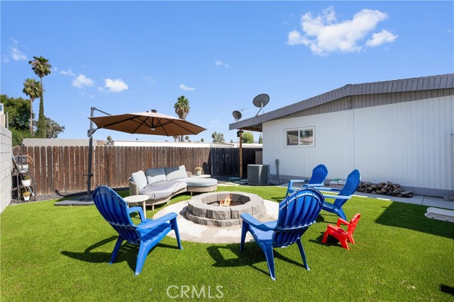 Detail Gallery Image 2 of 21 For 17086 Esperanza Dr, Perris,  CA 92570 - 3 Beds | 2 Baths
