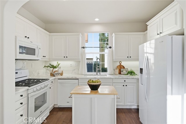 Detail Gallery Image 9 of 37 For 79 Canyoncrest, Irvine,  CA 92603 - 2 Beds | 2/1 Baths