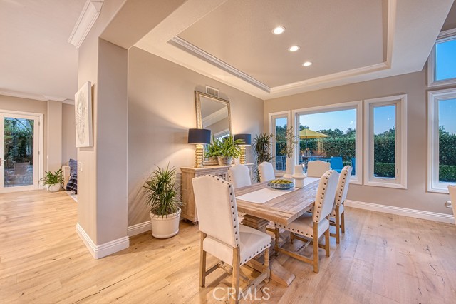 12 Eisenhower Lane, Coto de Caza CA: https://media.crmls.org/medias/41ae8ee5-e409-47be-9c97-e15587470417.jpg