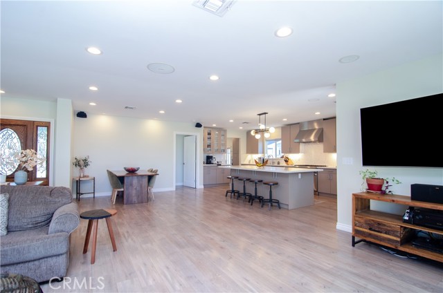 18408 Tribune Street photo 11