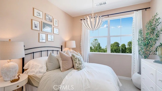 Detail Gallery Image 10 of 23 For 2563 E Hyde Paseo, Ontario,  CA 91762 - 3 Beds | 2/1 Baths