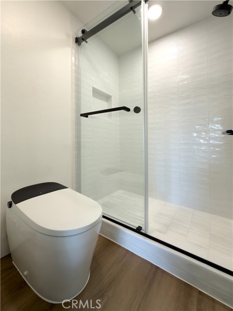 Detail Gallery Image 11 of 20 For 320 Villa Point, Newport Beach,  CA 92660 - 2 Beds | 2 Baths