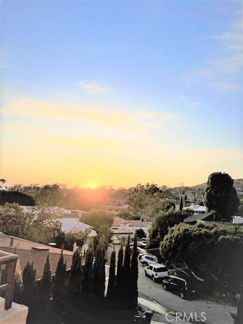 https://media.crmls.org/medias/41af45f3-f8dd-4173-85d1-048fdc386877.jpg?preset=X-Large