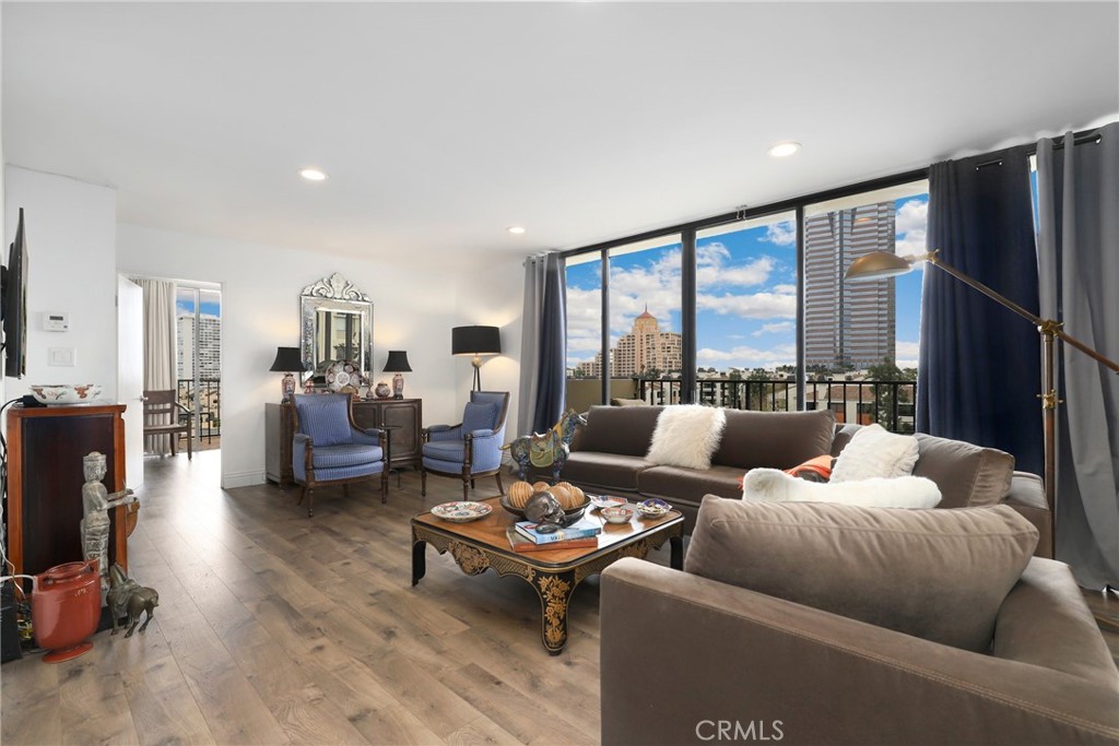 2170 Century E 1009, Los Angeles, CA 90067
