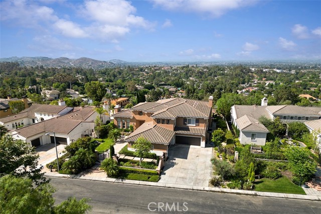 2528 N San Miguel Drive, Orange CA: https://media.crmls.org/medias/41afec58-819d-426f-bb9a-aeb4e1dbcc56.jpg
