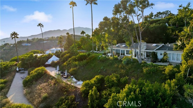 Detail Gallery Image 32 of 45 For 3662 Sweetwater Canyon Dr, Malibu,  CA 90265 - 3 Beds | 2 Baths