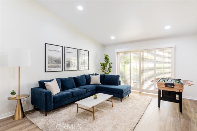Detail Gallery Image 2 of 40 For 216 Desert Falls Drive East, Palm Desert,  CA 92211 - 2 Beds | 2 Baths