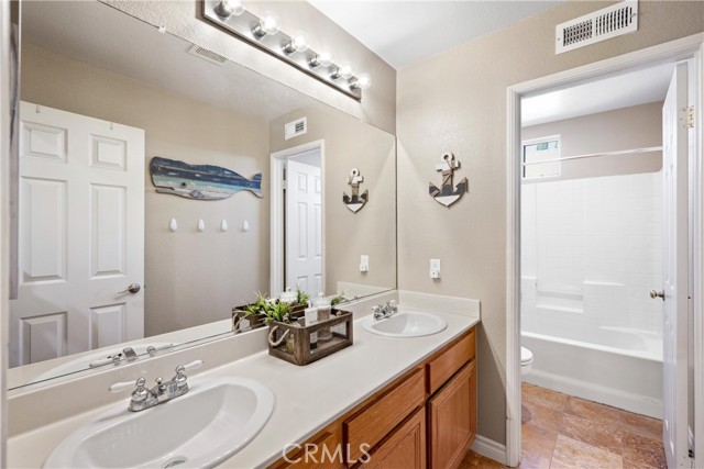 Detail Gallery Image 33 of 56 For 2969 Coral St, Corona,  CA 92882 - 5 Beds | 3 Baths