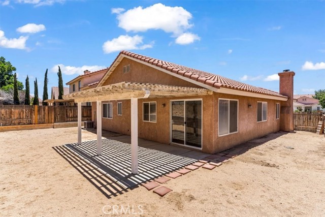 17628 Landis Drive, Victorville CA: https://media.crmls.org/medias/41b14422-adfc-497e-88b6-ab829151f7fc.jpg