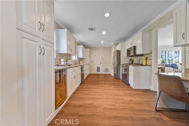 Detail Gallery Image 14 of 40 For 1425 Hastings Ranch Dr, Pasadena,  CA 91107 - 4 Beds | 3 Baths