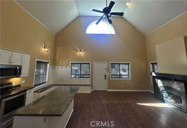 Detail Gallery Image 3 of 27 For 1400 Pinecone Ct, Wofford Heights,  CA 93285 - 3 Beds | 2 Baths