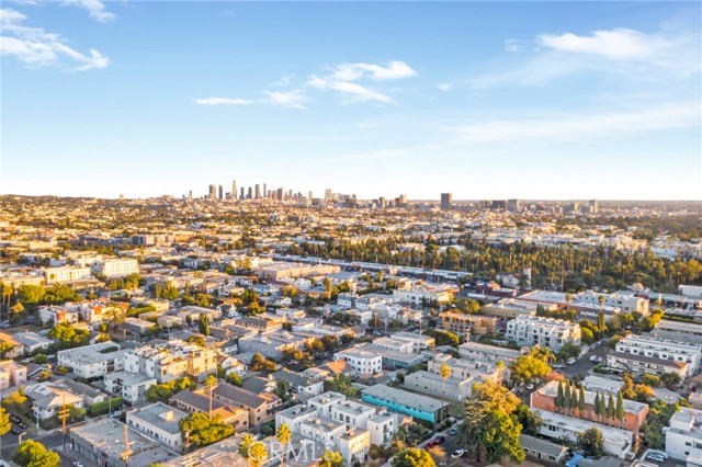 Detail Gallery Image 36 of 36 For 6072 W Studio Ct, Los Angeles,  CA 90038 - 3 Beds | 3/1 Baths