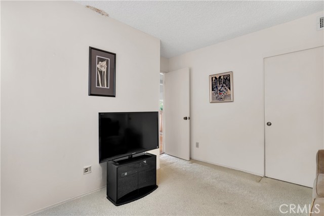 5521 Goodland Avenue photo 18