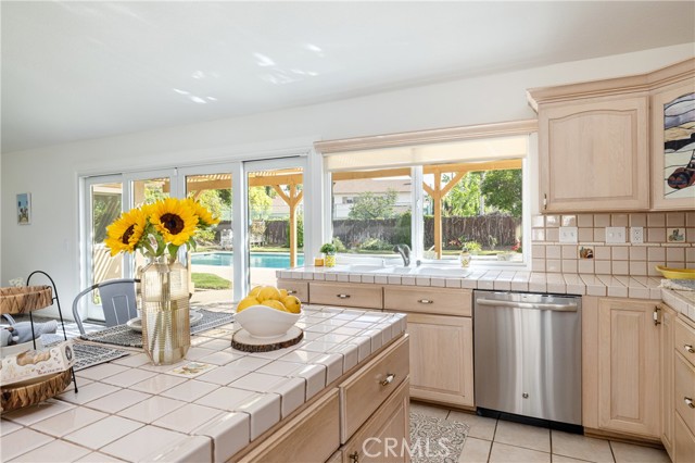422 Bethany Street photo 6