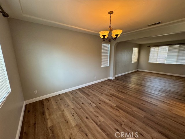 Detail Gallery Image 5 of 36 For 36805 Maxmillian Ave, Murrieta,  CA 92563 - 5 Beds | 3 Baths