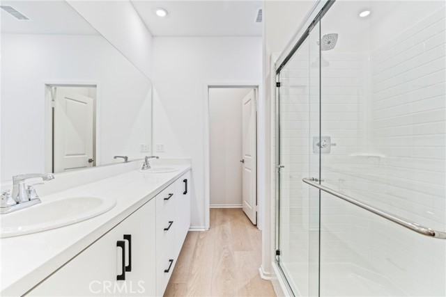 Detail Gallery Image 7 of 38 For 8444 Milk Thistle, Chino,  CA 91708 - 4 Beds | 4 Baths