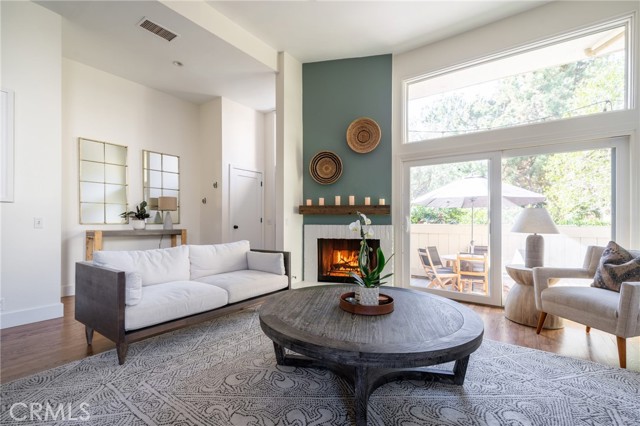 Detail Gallery Image 3 of 50 For 1399 Palisades Dr, Pacific Palisades,  CA 90272 - 3 Beds | 2/1 Baths