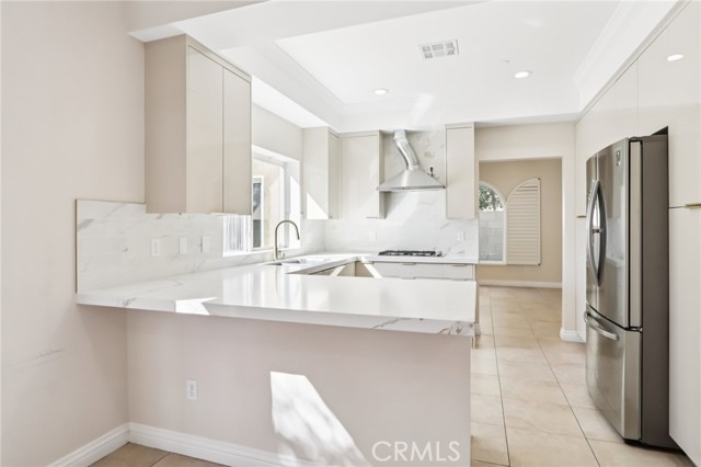 Detail Gallery Image 15 of 69 For 7659 Coldwater Canyon Ct, North Hollywood,  CA 91605 - 4 Beds | 5 Baths