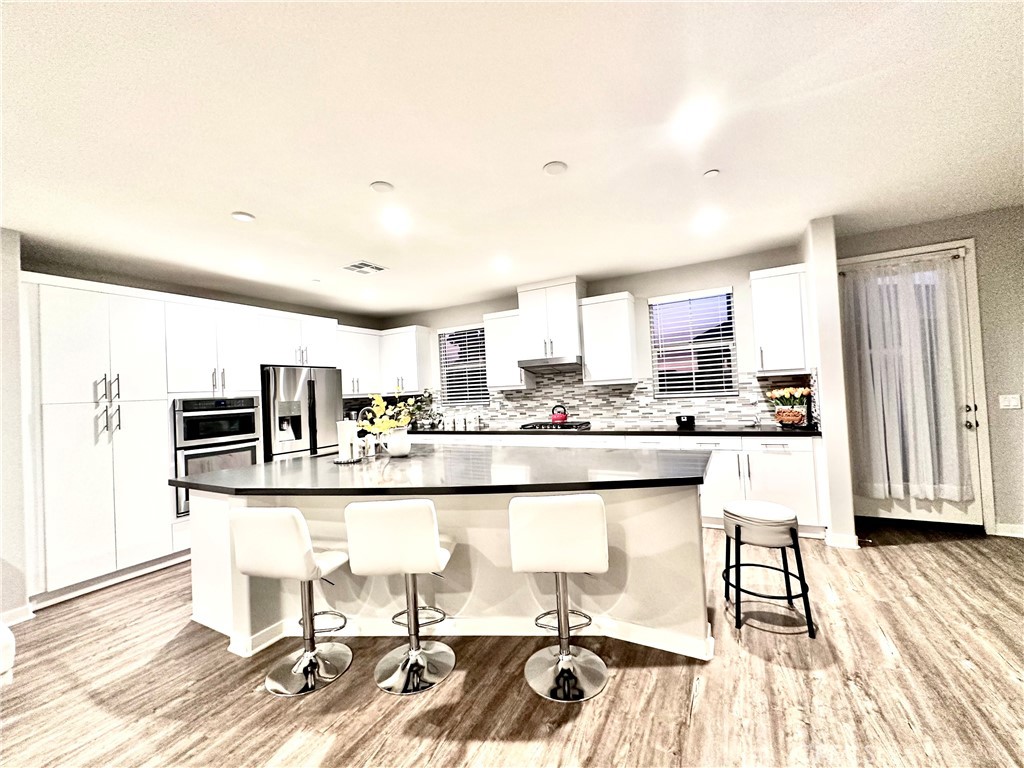 4235 Calle Del Vista