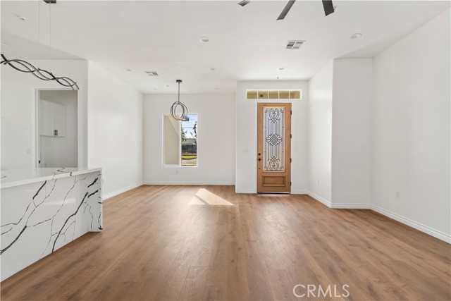 Detail Gallery Image 10 of 41 For 3714 Brave Ave, Bakersfield,  CA 93304 - 3 Beds | 2 Baths