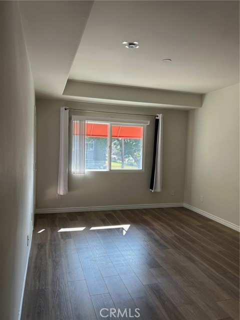 Detail Gallery Image 13 of 19 For 9610 Zelzah #110,  Northridge,  CA 91325 - 3 Beds | 3 Baths