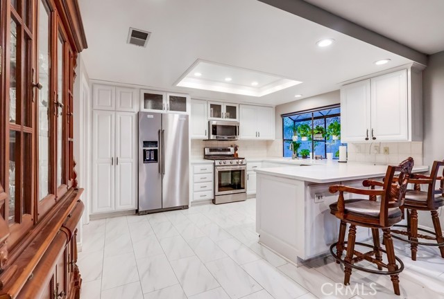 Detail Gallery Image 14 of 38 For 19974 E Limecrest Dr, Covina,  CA 91724 - 6 Beds | 4 Baths