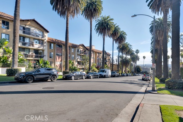 Detail Gallery Image 9 of 9 For 1730 Camino Palmero #308,  Los Angeles,  CA 90046 - 1 Beds | 1 Baths